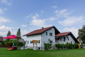 Hanzi Holiday Home